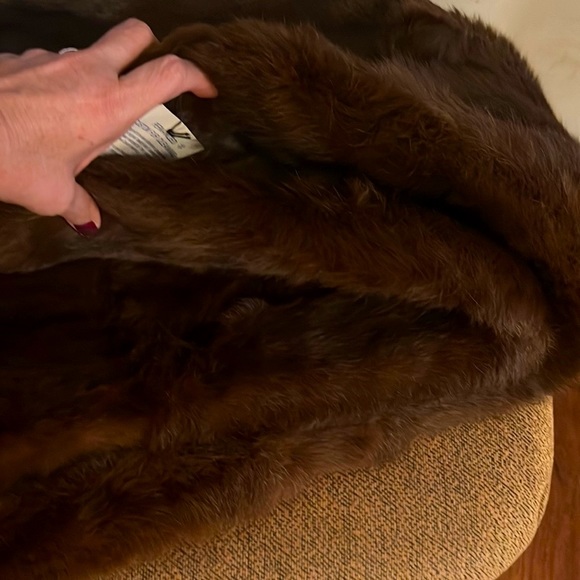 MINK STOLE PAIRED WITH MATCHING MINK HANDBAG 🌹 - Picture 6 of 17